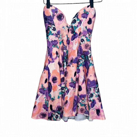 Showpo Strapless Floral Mini Dress Size Small - Picture 1 of 13